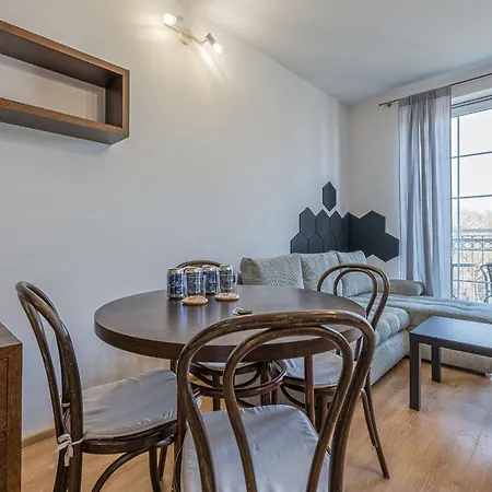 Z Parkingiem By Oneapartments Apartment